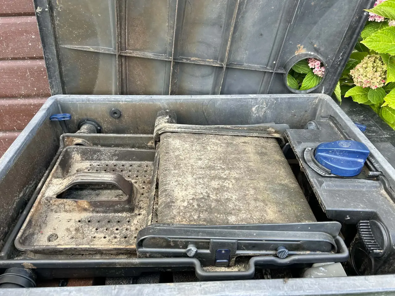 Billede 3 - Bassinfilter, pumpehus og overfladeskimmer