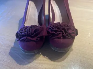 Elegante stillet er sælges.