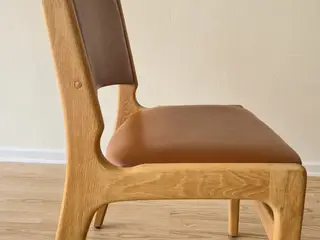 Nyrenoverede Erik Buch stole