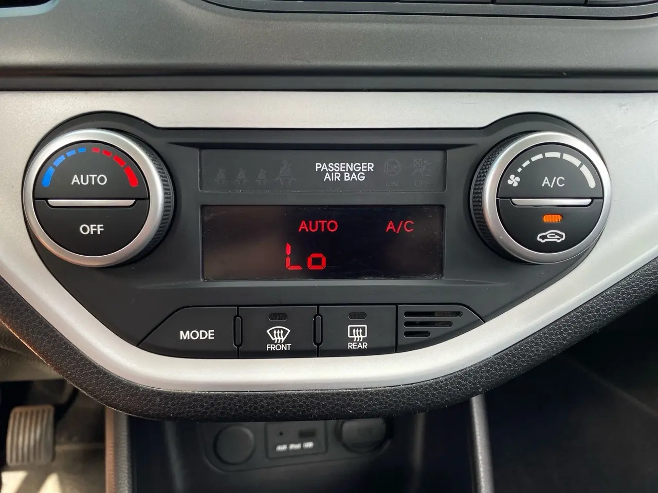Billede 13 - Kia Picanto 1,0 World Cup Clim 69HK 5d