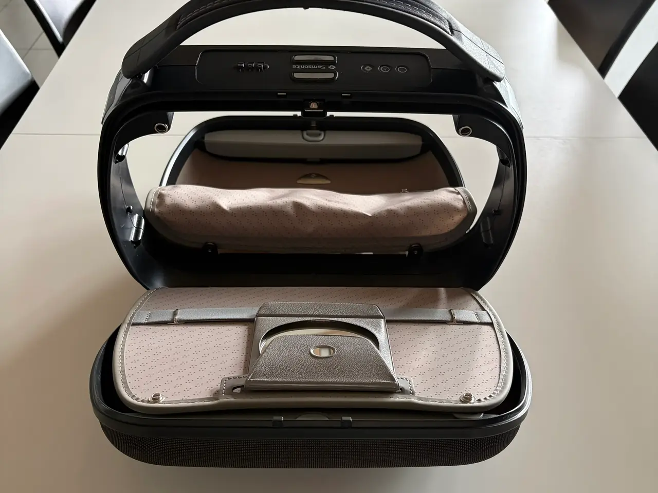 Billede 8 - Samsonite beautyboks, sort