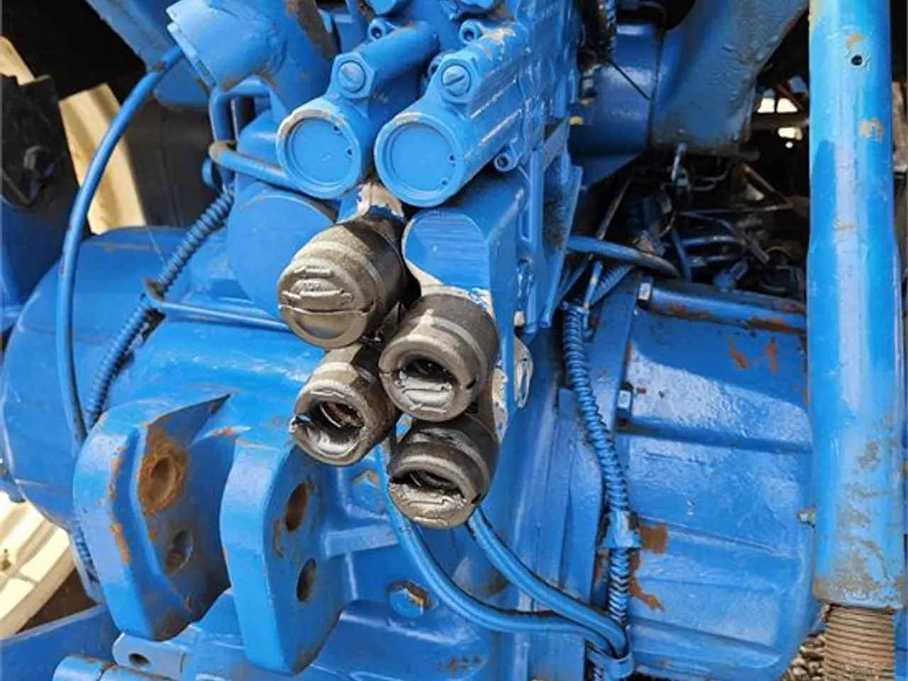 Billede 39 - Ford 6640 Powerstar SLE - 4 ton / 4WD / 16x16 electro shift