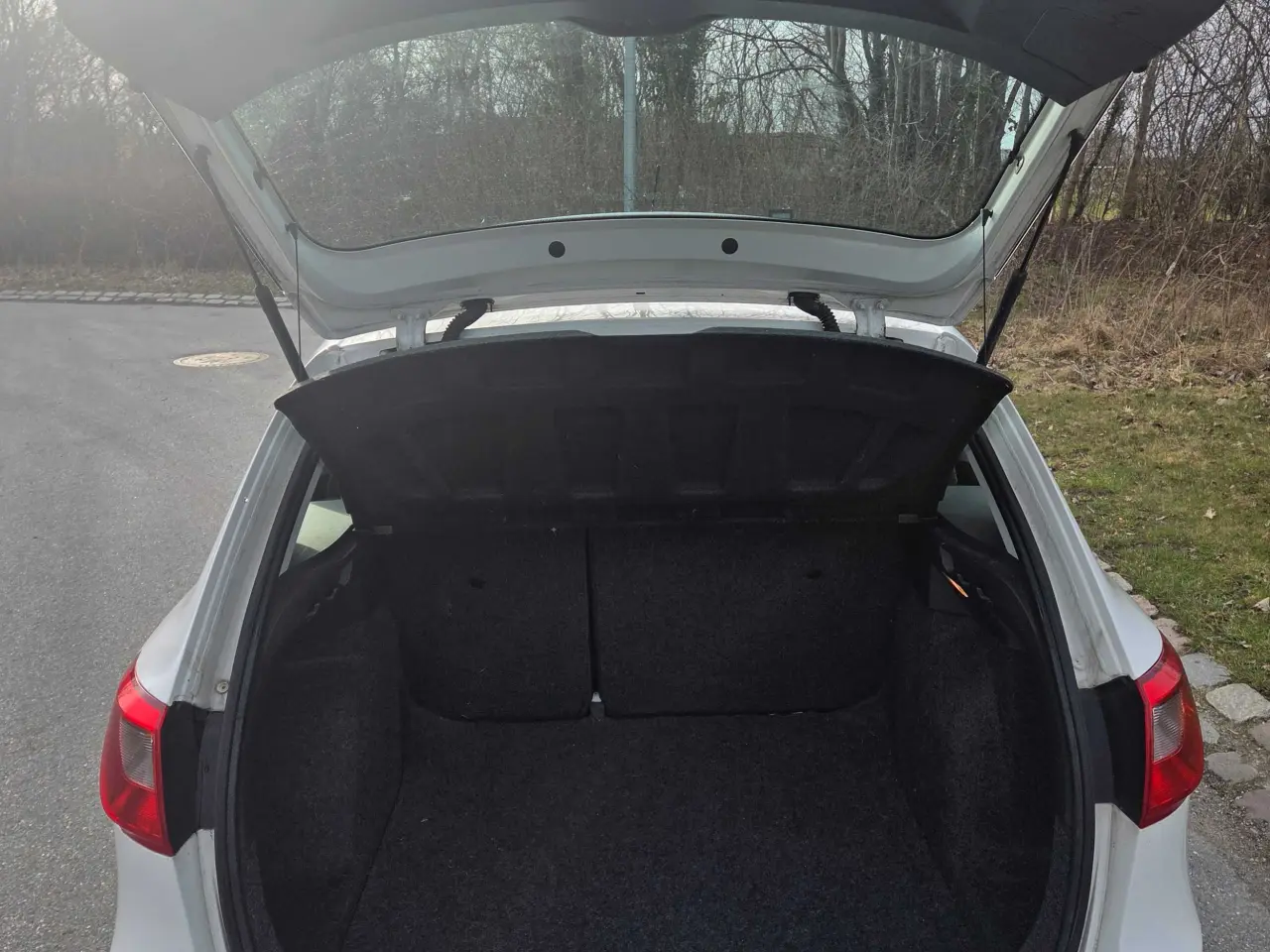 Billede 5 - 🚗 Seat Ibiza 1.4 – Velkørende og økonomisk bil