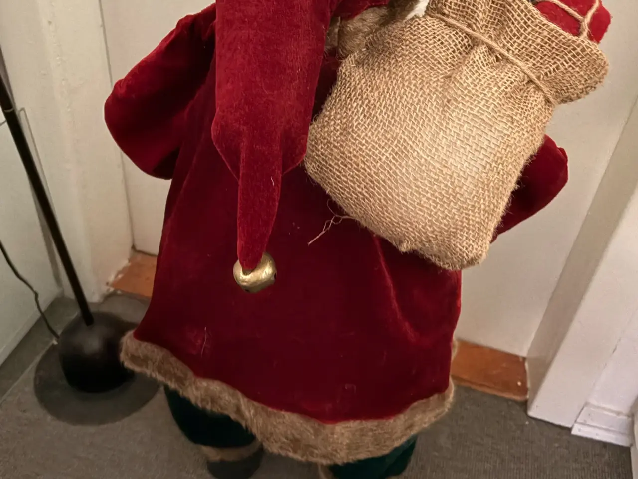 Billede 4 - Nisse ca 82 cm høj.