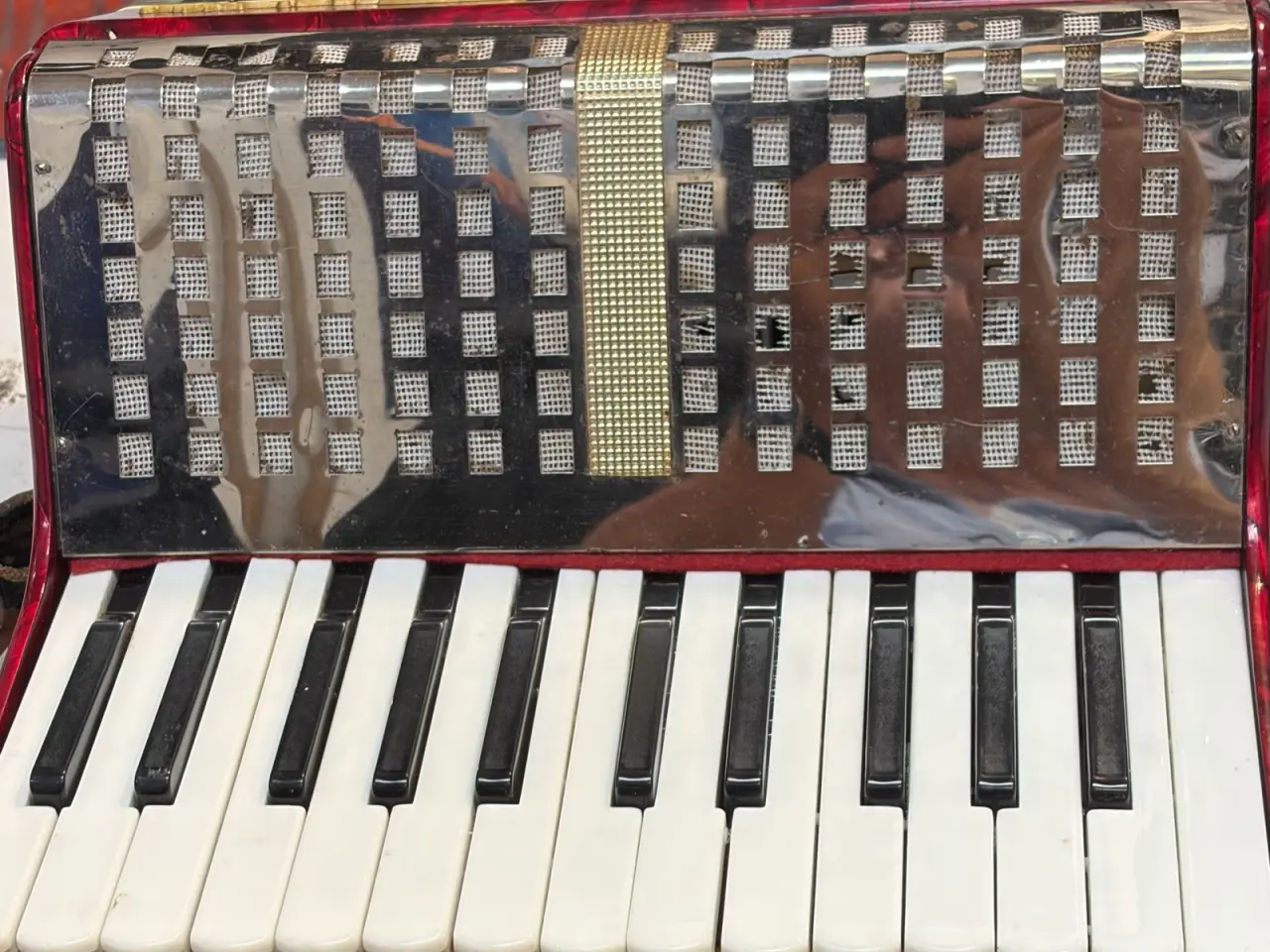 Billede 2 - 🎹 Fin begynderharmonika – 25 tangenter / 12 basse