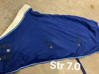 Fleece tæppe med flot kant str hest 