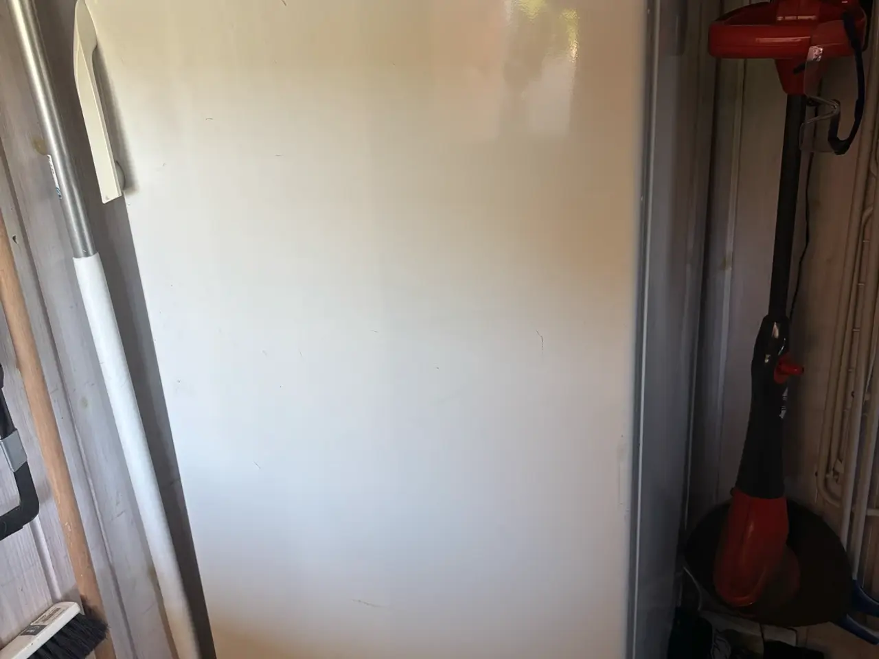 Billede 4 - Køleskab til skuret.