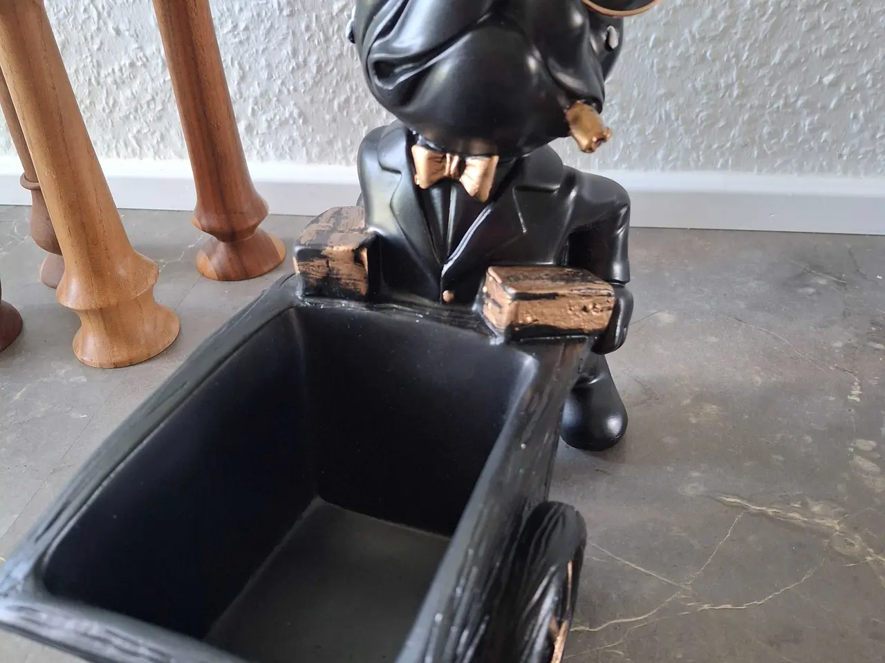 Billede 2 - Sort Bulldog figurer 