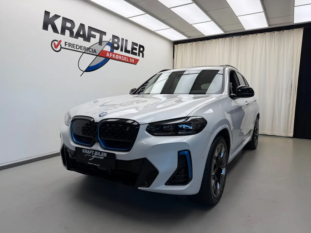 Billede 1 - BMW iX3  Charged Plus M-Sport
