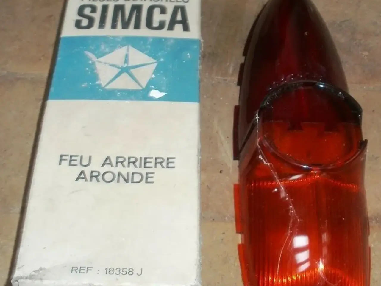 Billede 2 - Ny Simca Aronde baglygteglas.