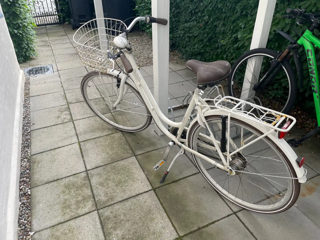 Billede 1 - Smuk damecykel til salg