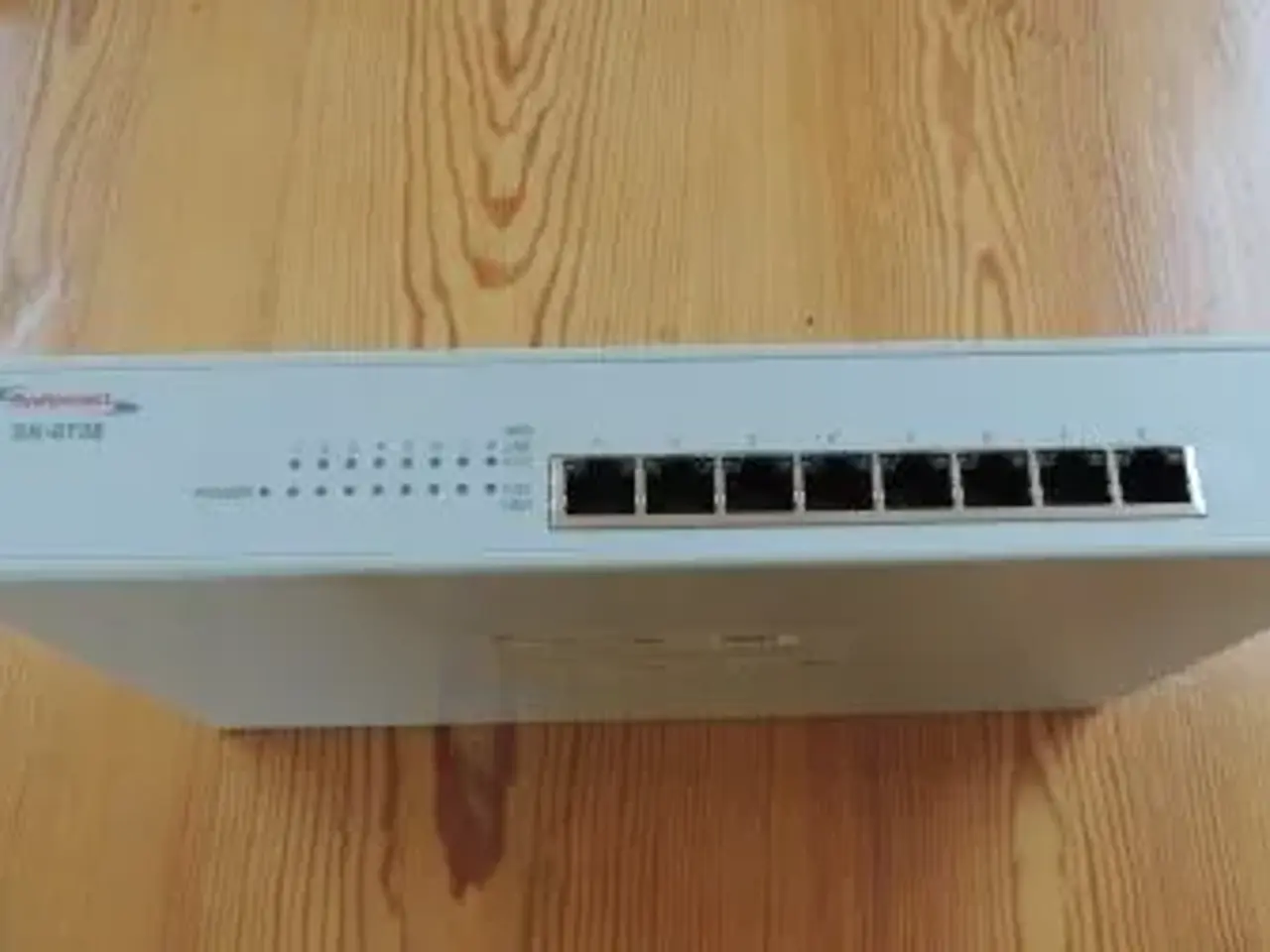 Billede 1 - SysKonnect 8-port switch