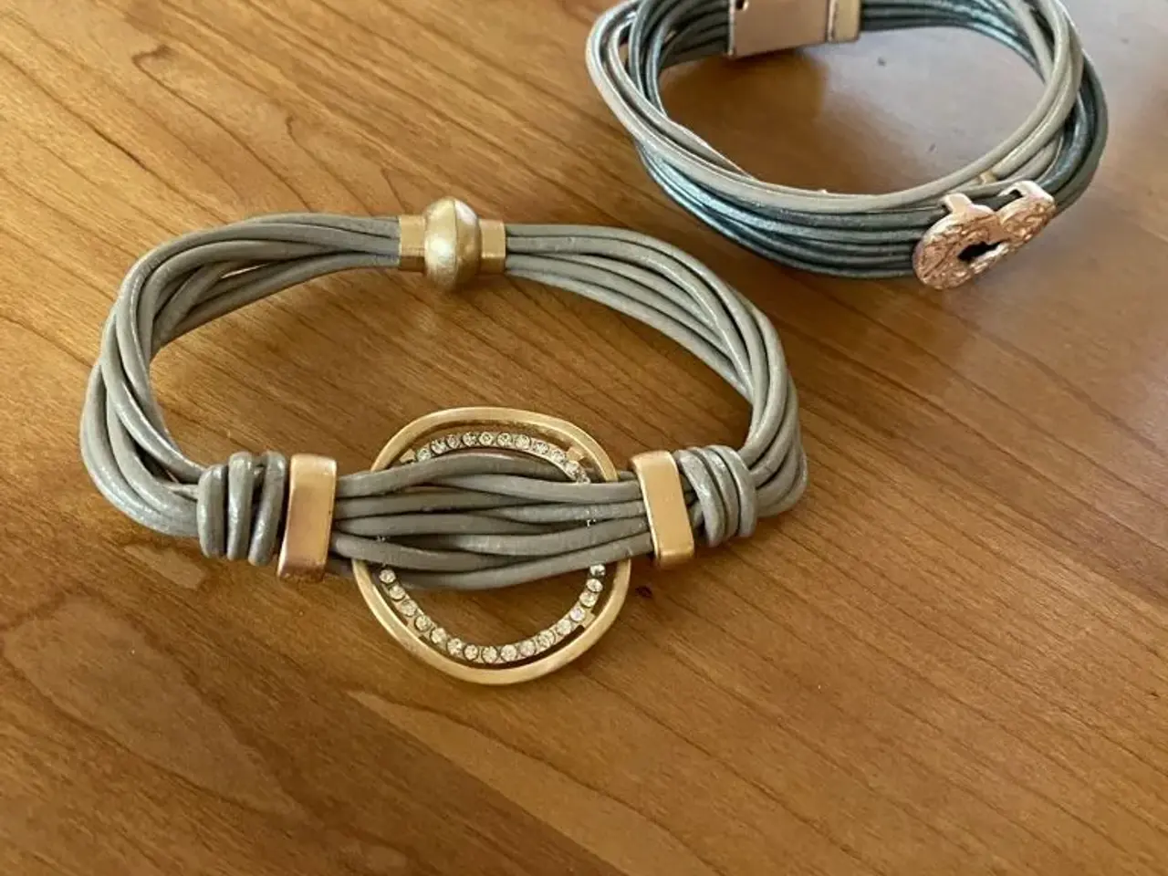 Billede 3 - Flotte armbånd