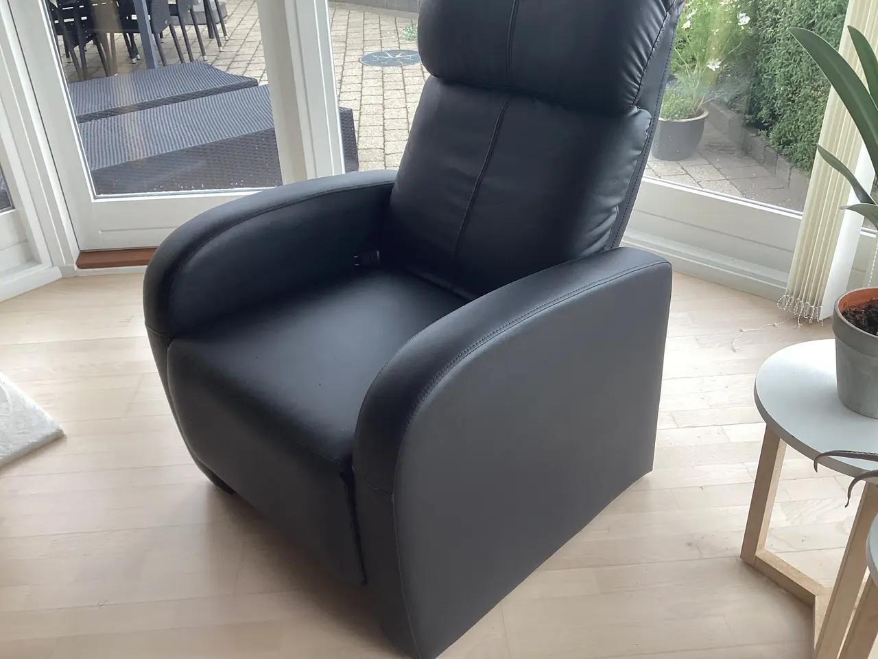 Billede 1 - Massagestol sort med forskellige funktioner