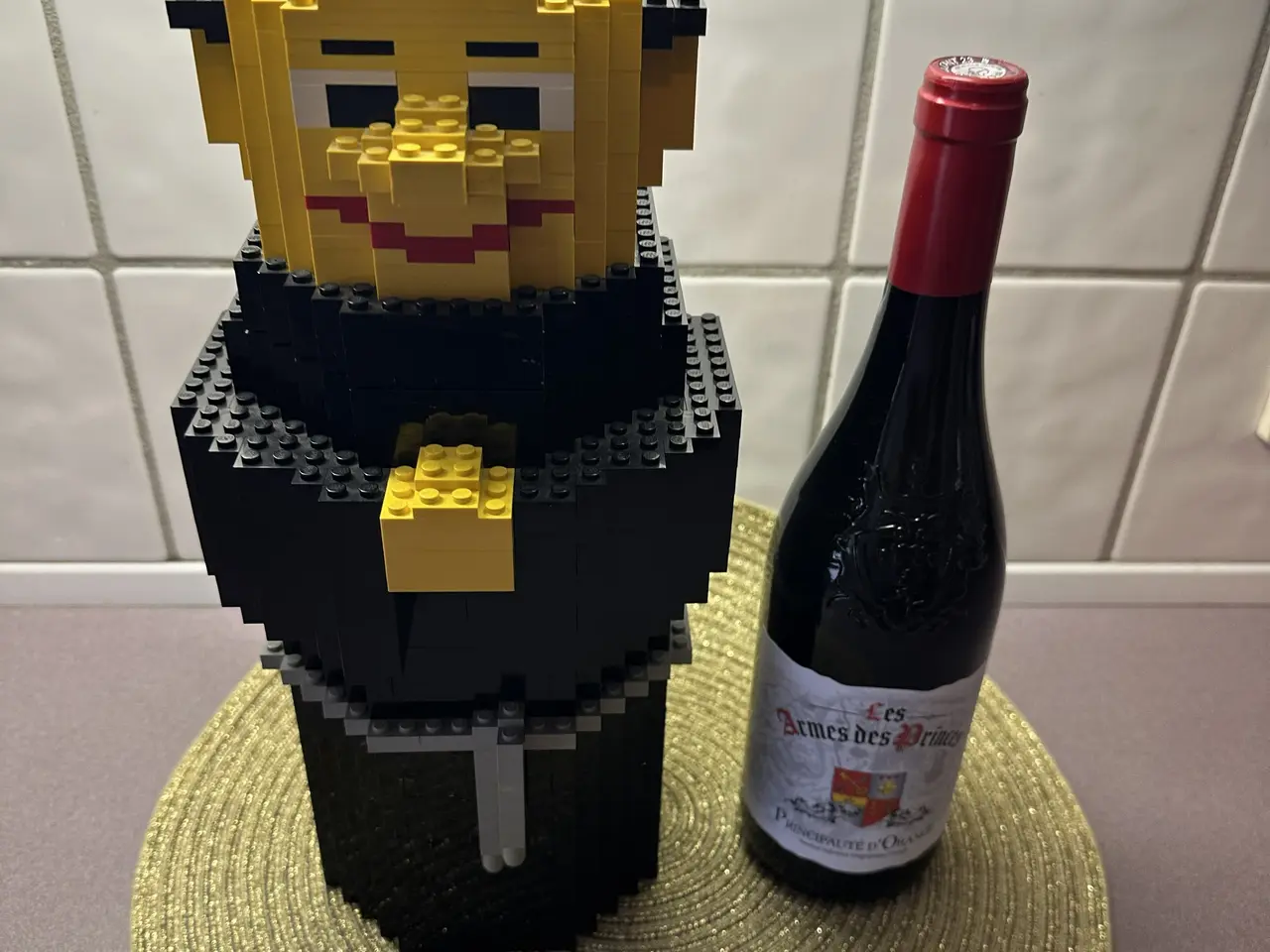 Billede 6 - Unik LEGO vinflaskeskjuler som ”MUNK”