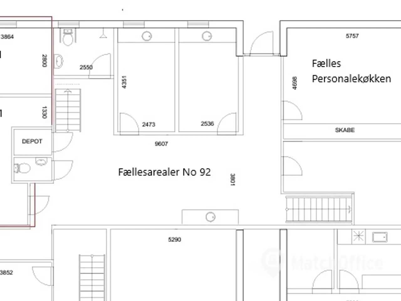 Billede 19 - Central facadebutik med terrasse og store fællesarealer.