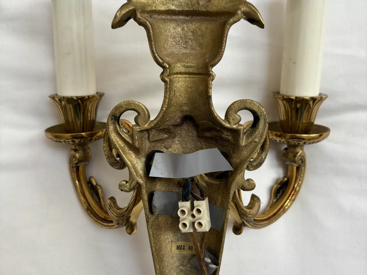 Billede 5 - Vintage 2-armet væglampe i støbt messing – ca. 196