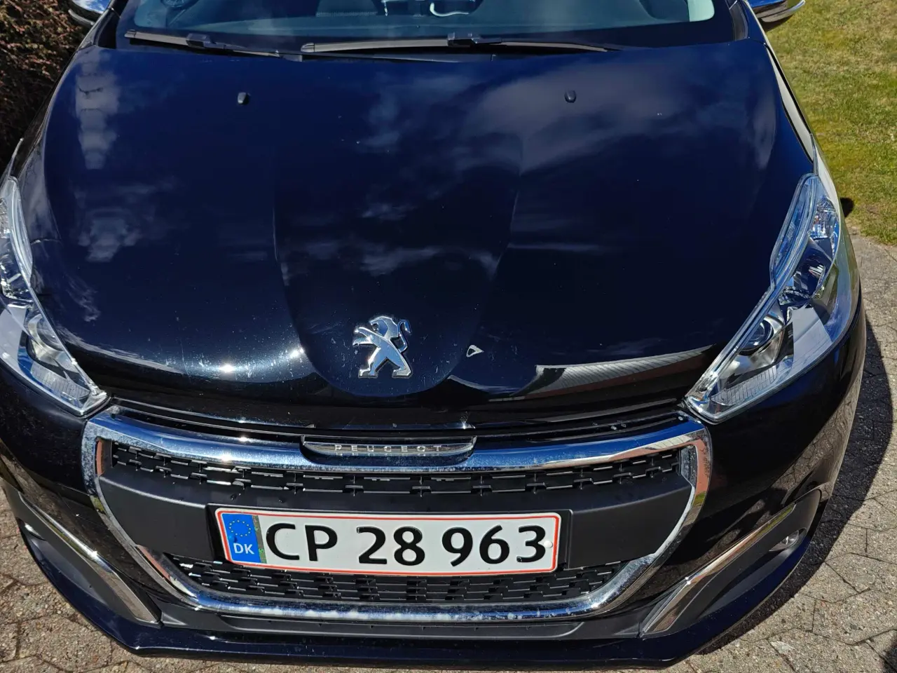 Billede 6 - Pæn og velholdt Peugeot 208