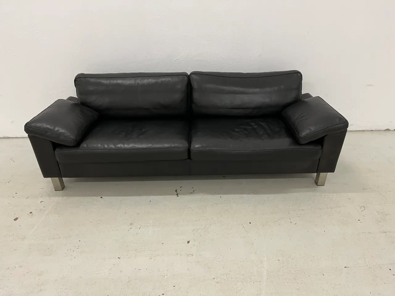 Billede 2 - Mogens Hansen MH995 3 Pers.Sofa i sort prestige.