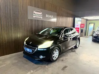 Peugeot 208 1,2 VTi Allure Sky