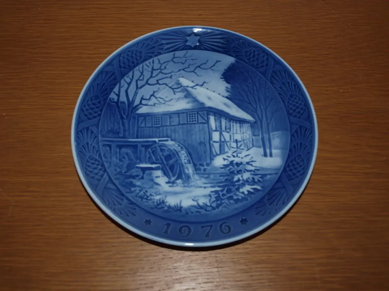 Billede 1 - Royal Copenhagen juleplatte 1976