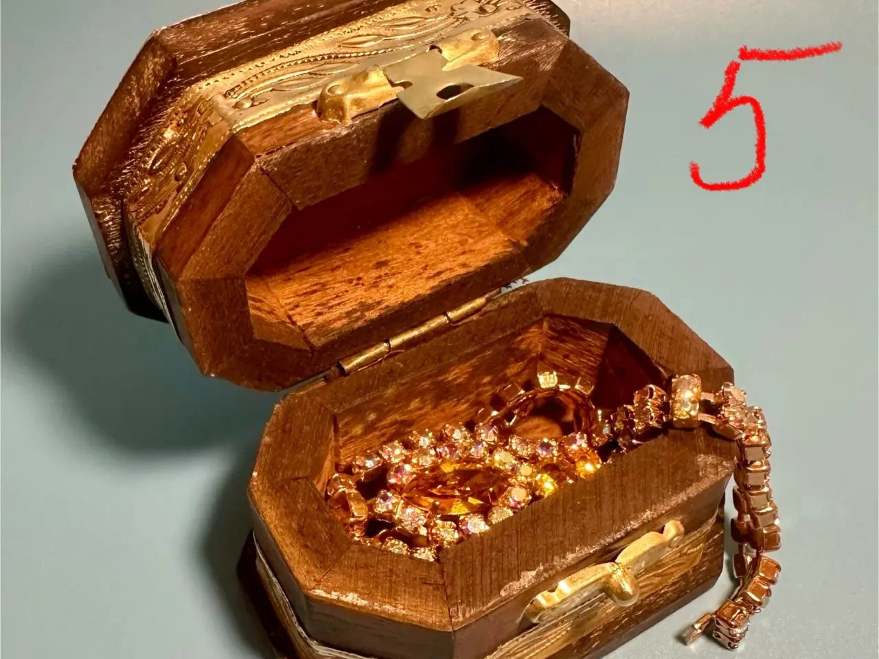 Billede 9 - Vintage smykkeskrin sælges. Læs beskrivelsen.