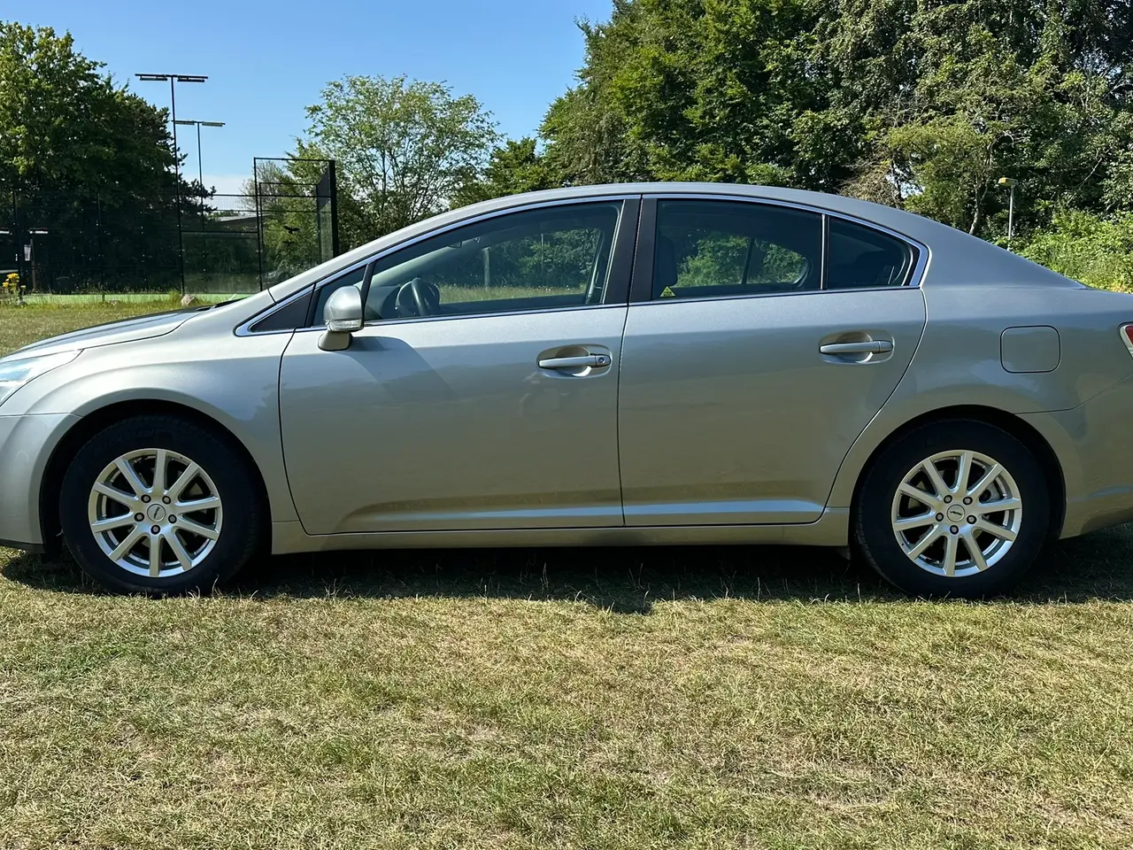 Billede 4 - Toyota Avensis 1.6 VVT-i – kun 150.000 km, én ejer