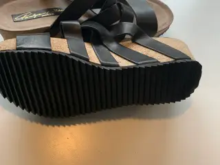 Sandal
