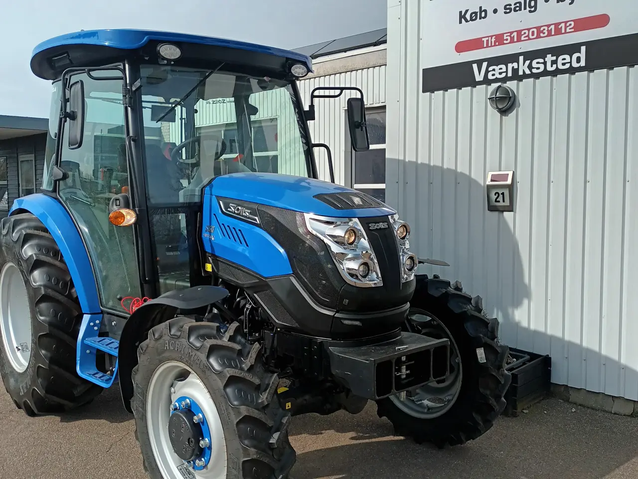 Billede 6 - Traktor værksted