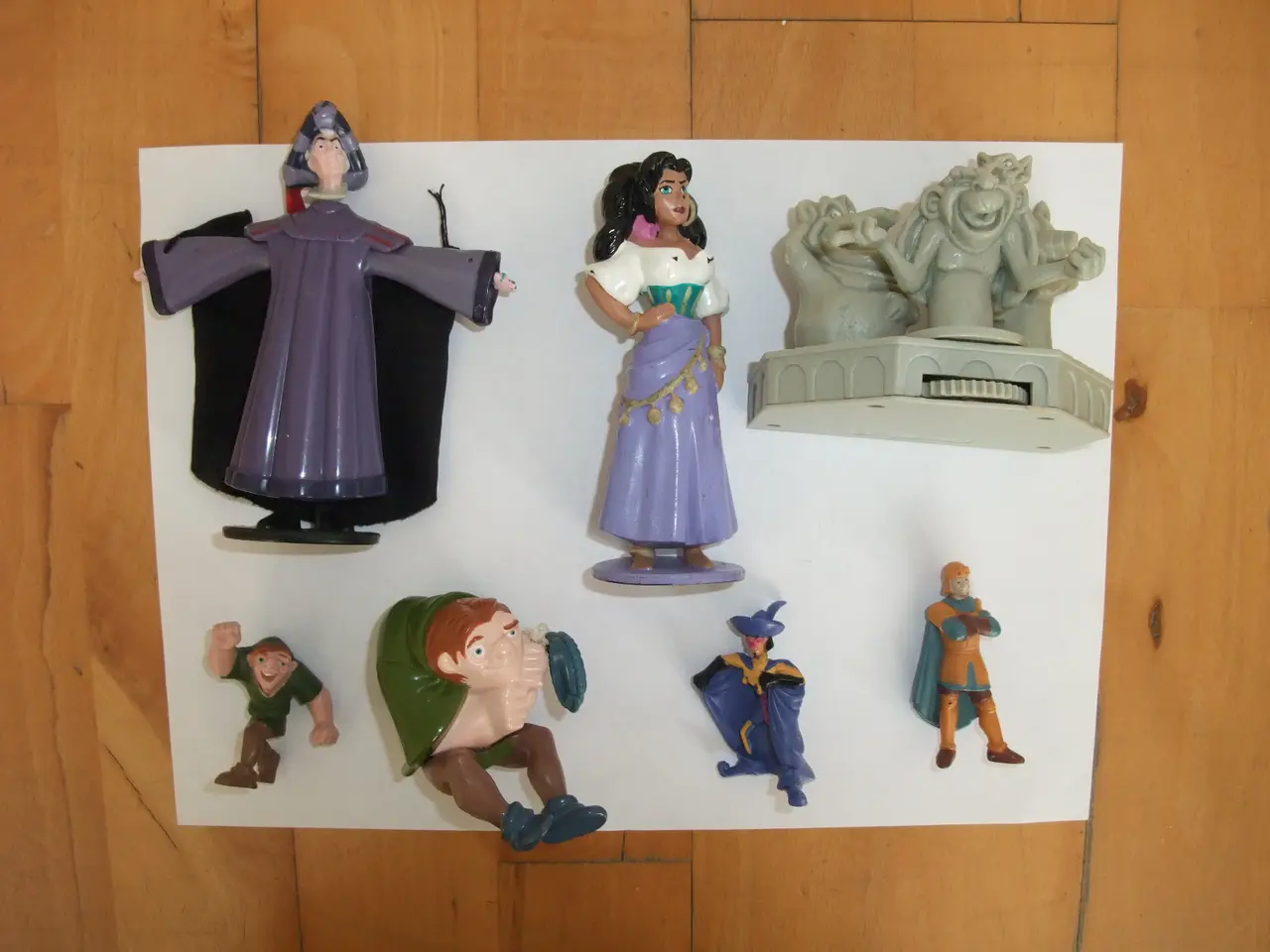 Billede 2 - Klokkeren fra Notre Dame Figurer