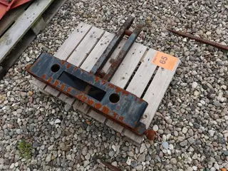 VÆGTPLADE.