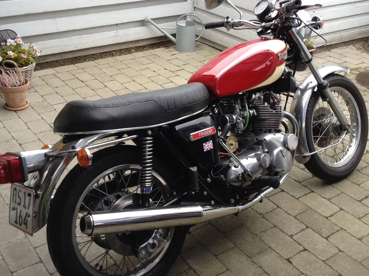 Billede 4 - Triumph T160 sælges