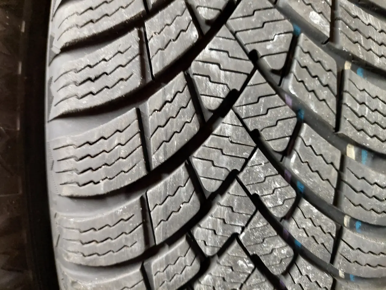 Billede 5 - har4 stk 185/65R15 TXL barum vinterdæk til salg