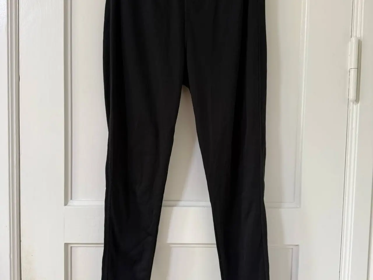 Billede 1 - Sorte Esmara dameleggings – Str. L – 35 kr