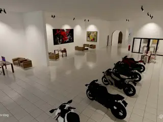 Showroom/detail på trafikeret Roskildevej