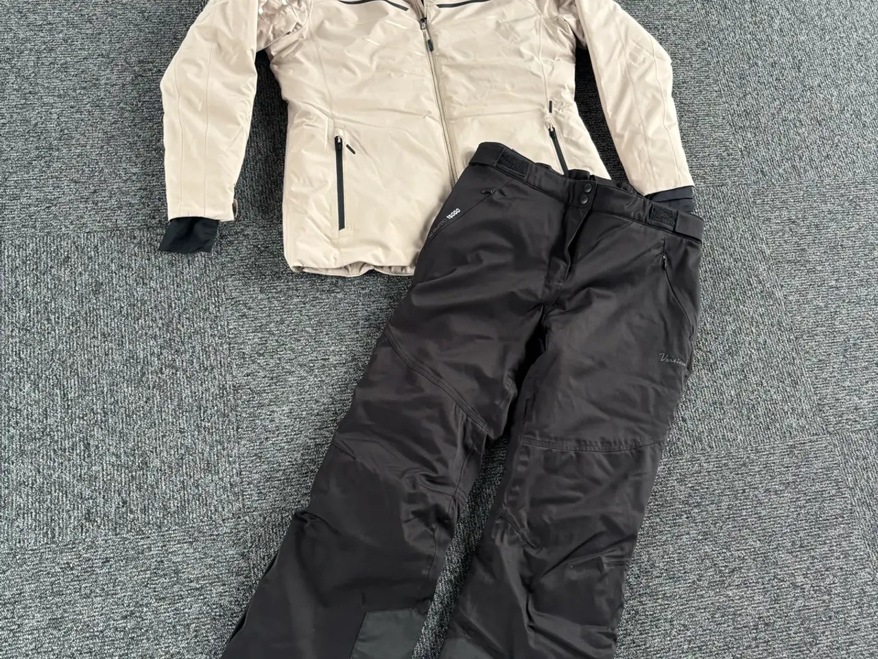Billede 4 - Skisæt dame beige/sort