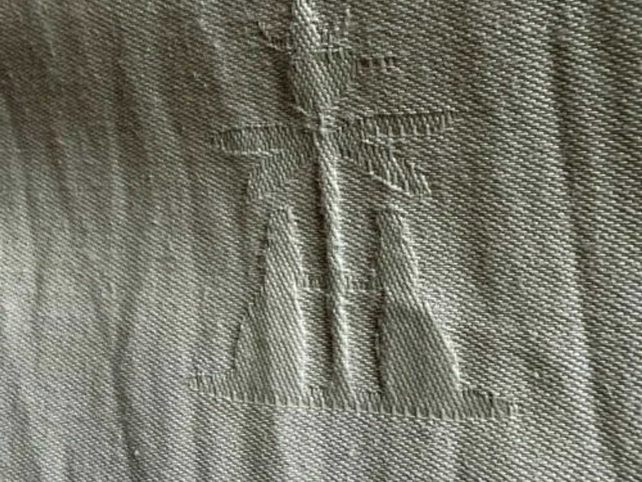 Billede 3 - Beige damask-dug fra Juna-damask
