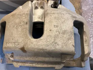 BMW F11 bremsekaliber 3 stk. 