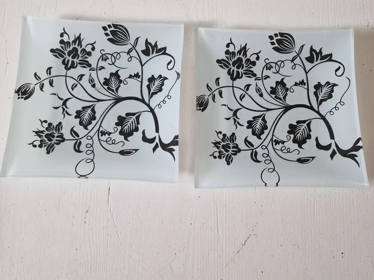 Billede 1 - 2 dekorations tallerkener