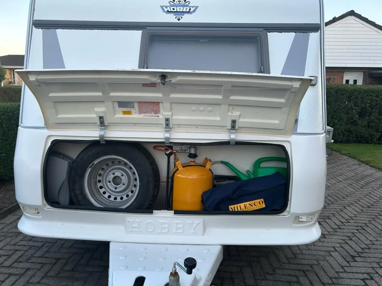 Billede 5 - Hobby Campingvogn klar til tur - flot.