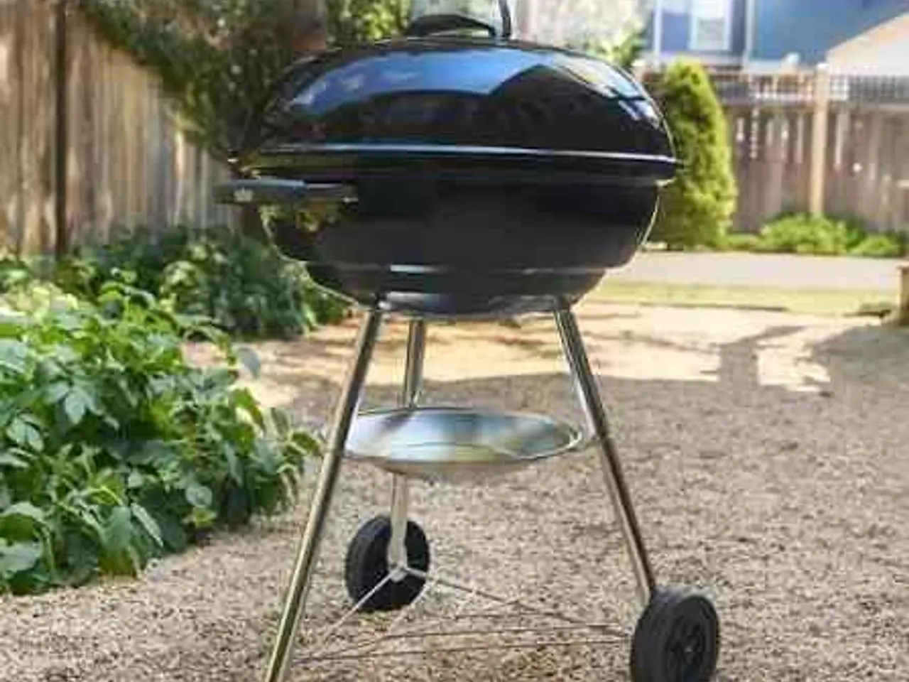 Billede 1 - Weber kulgrill Compact Kettle Ø57cm