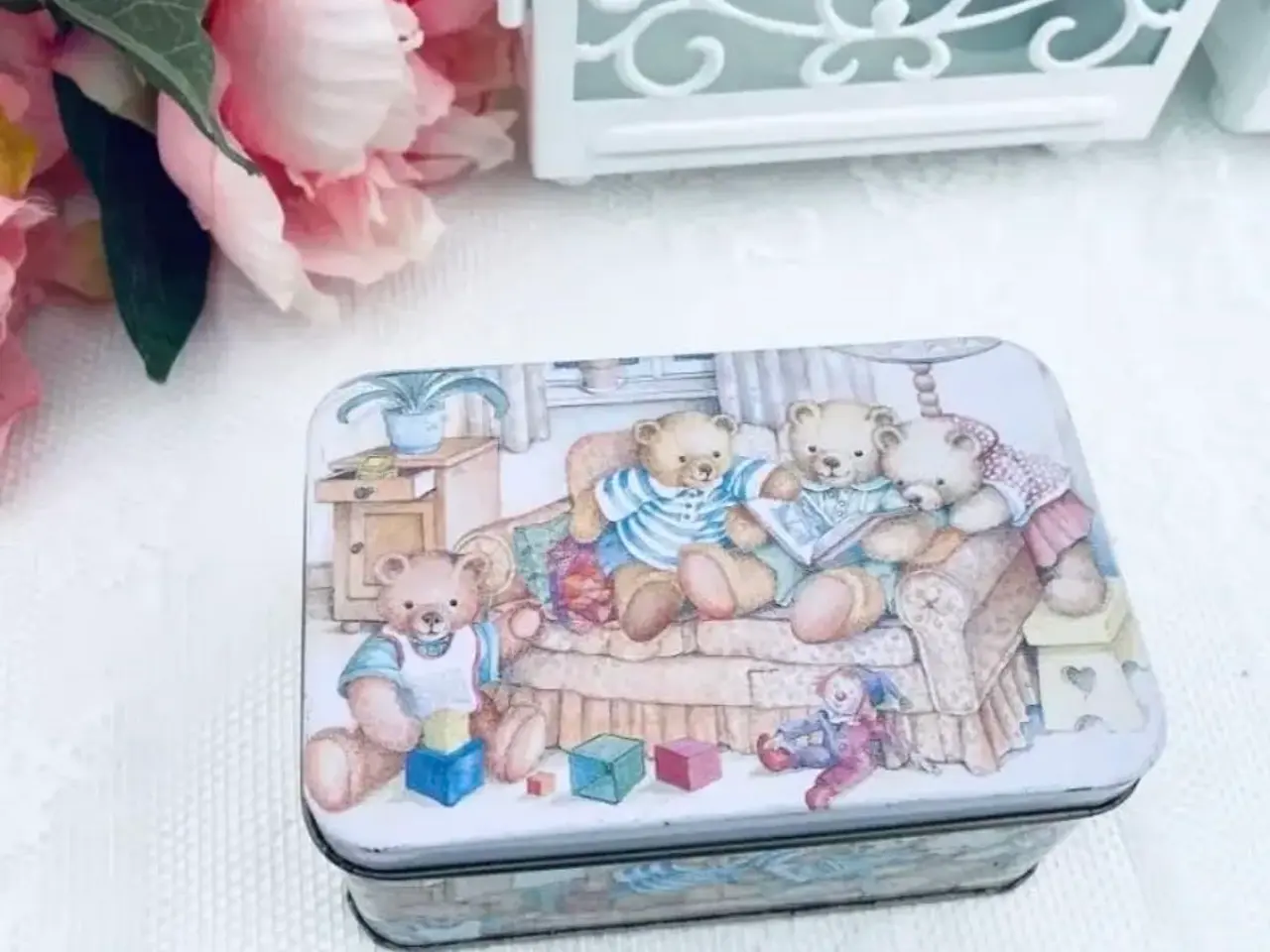 Billede 2 - Ældre bamse dåse med let patina