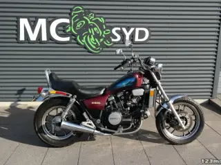 Honda VF 700 Magna ENGROS/UDEN KLARGØRING