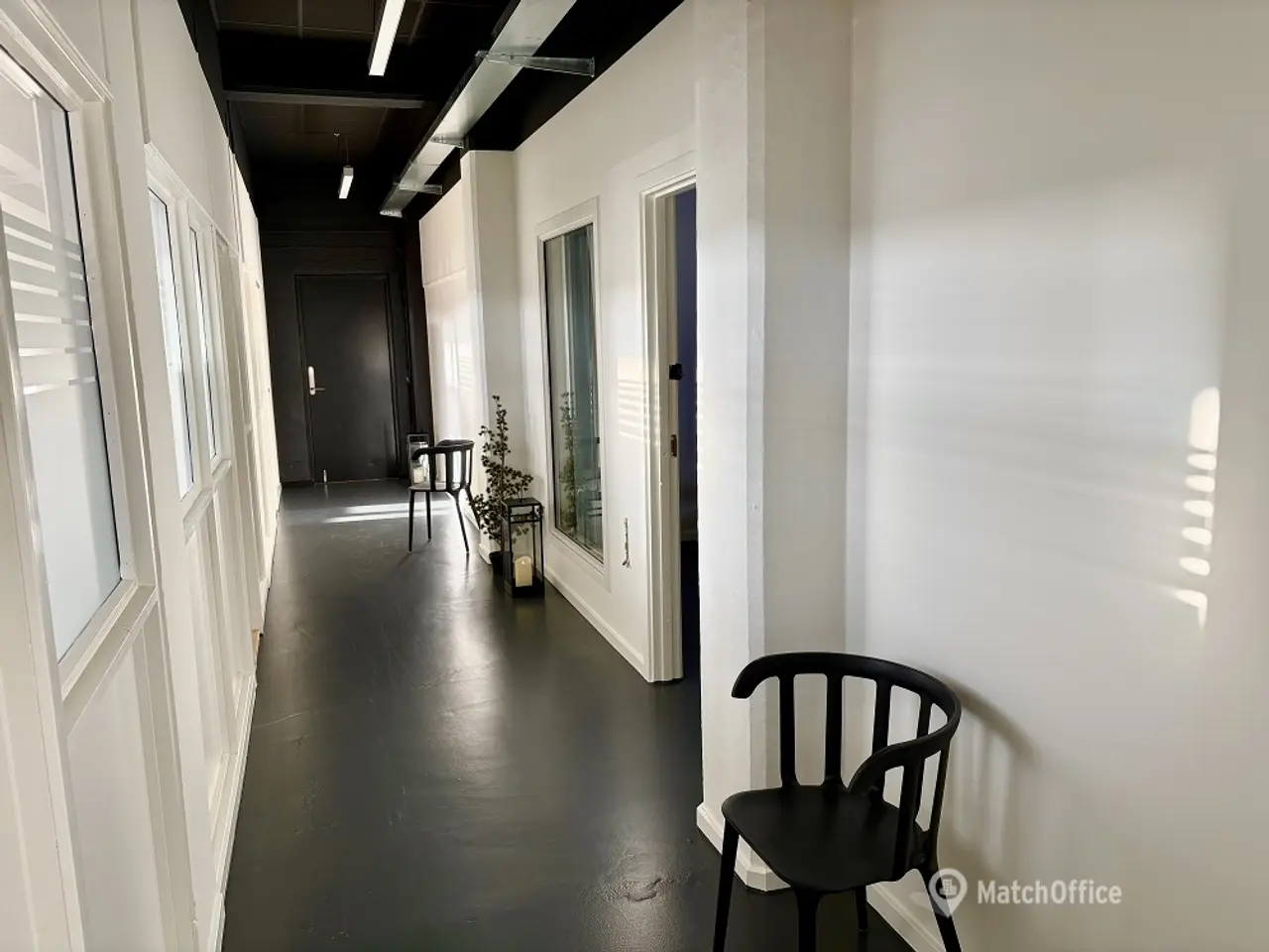 Billede 3 - 54 m2 lyst kontor med fælles faciliteter