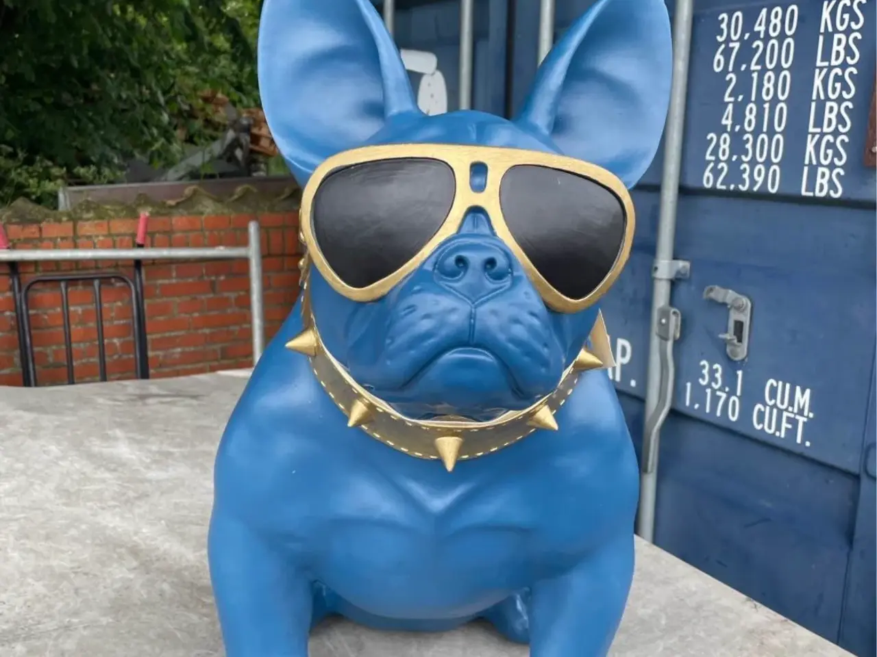 Billede 1 - Buldog i plastpolyester 