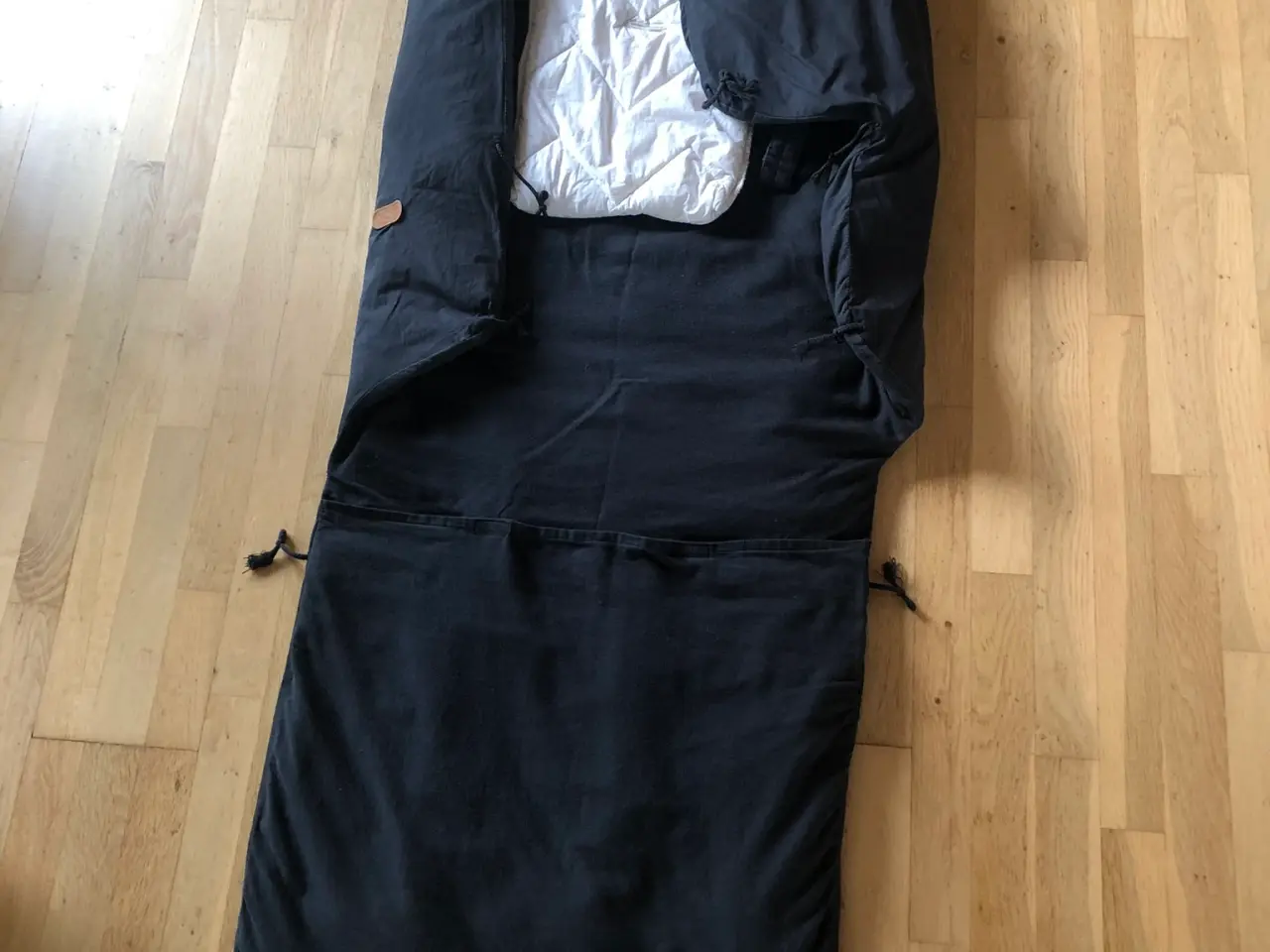 Billede 3 - Voksipose Classic sort