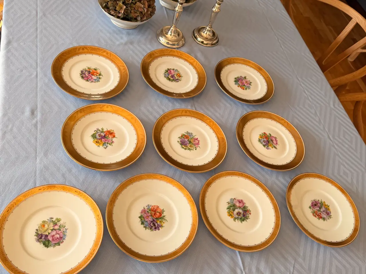 Billede 7 - Royal Copenhagen guldkurv med blomster