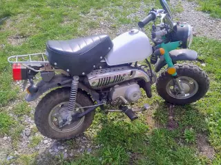 Honda Monkey kopi 45 scooter