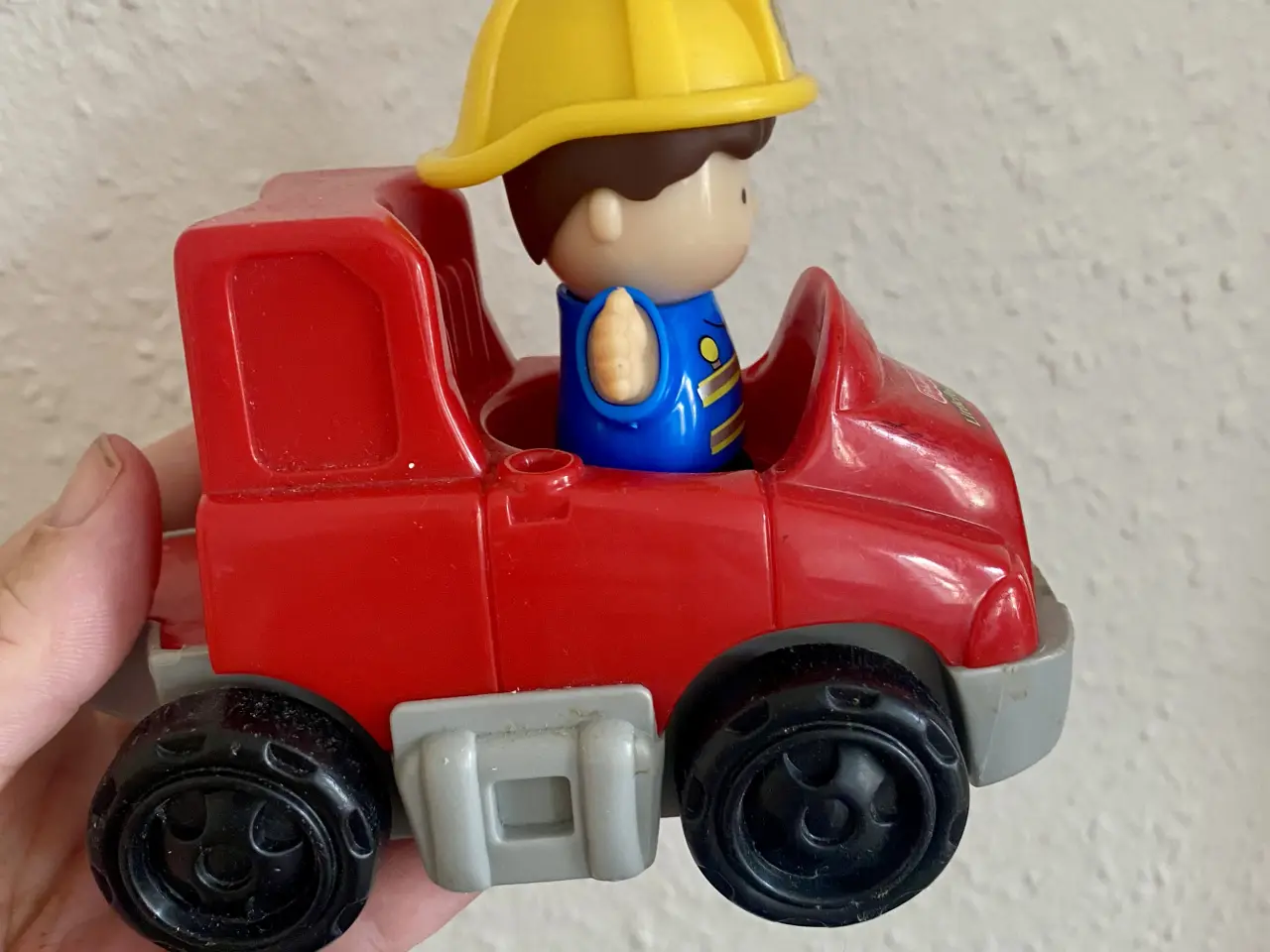 Billede 2 - Fischer Price little people brandbil og brandmand 