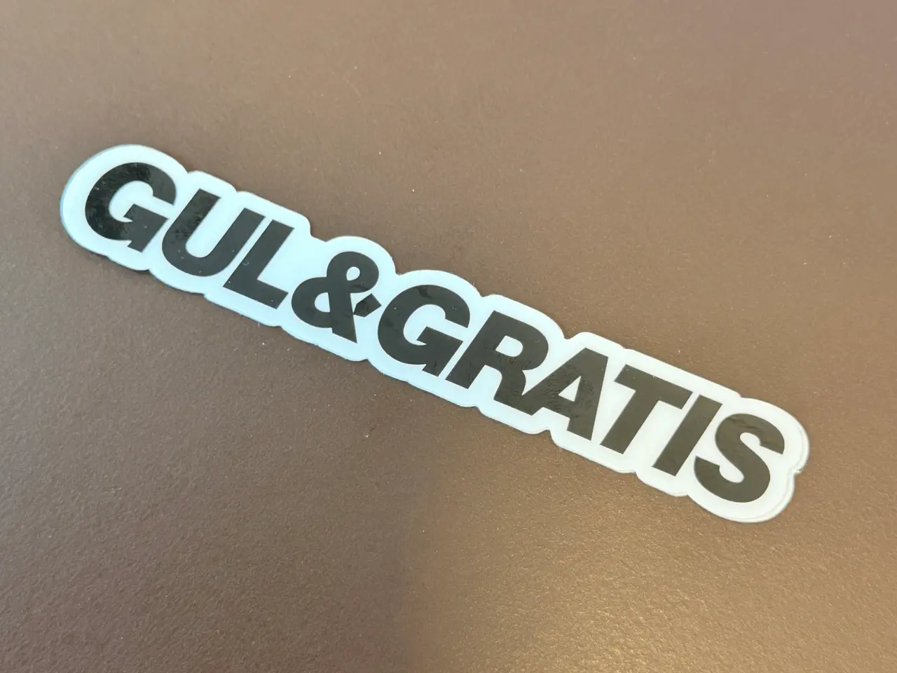 Billede 1 - Gul&Gratis klistermærke